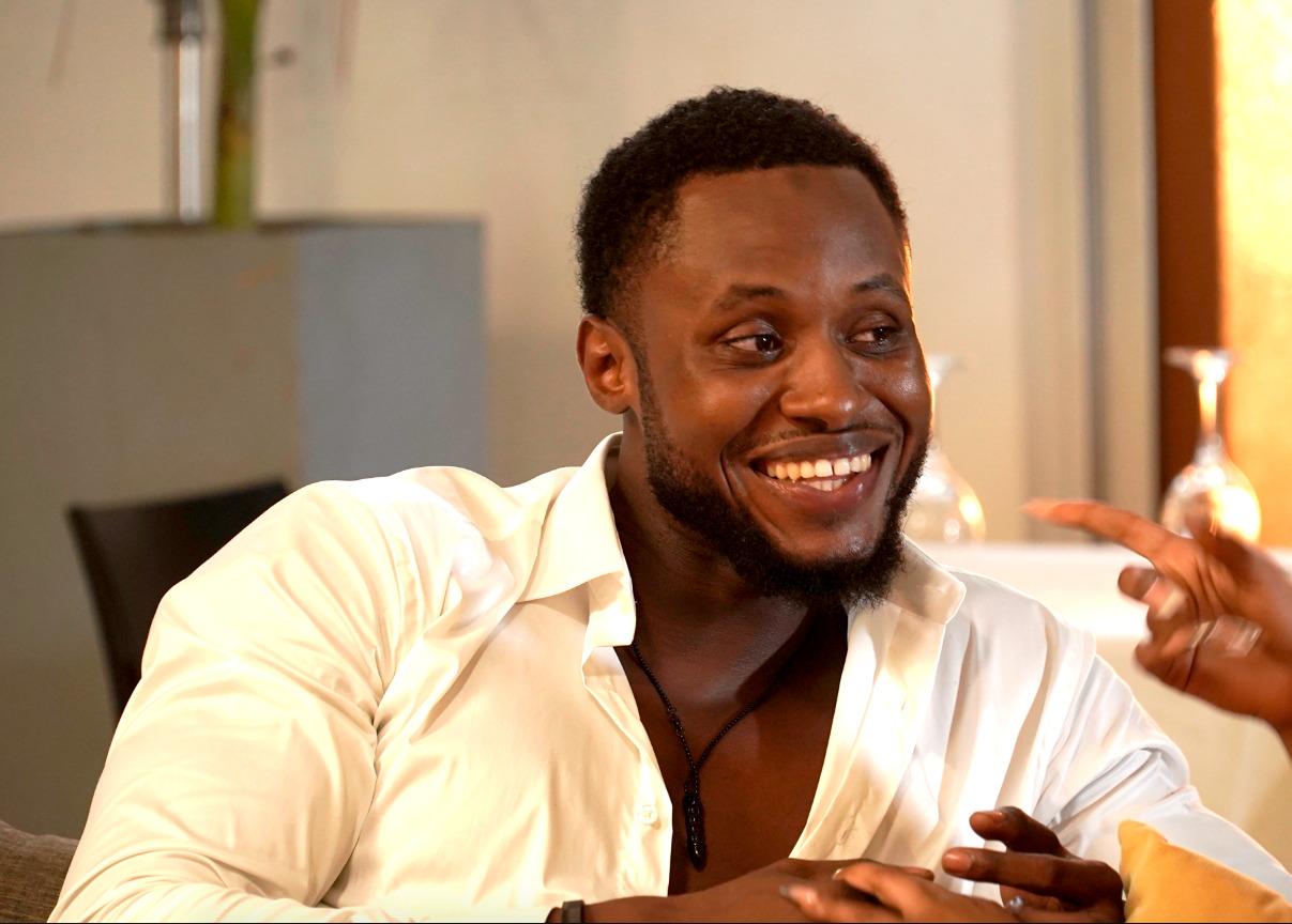 Harouna de Coeurs Brisés : Un esprit, un art et une star en vue