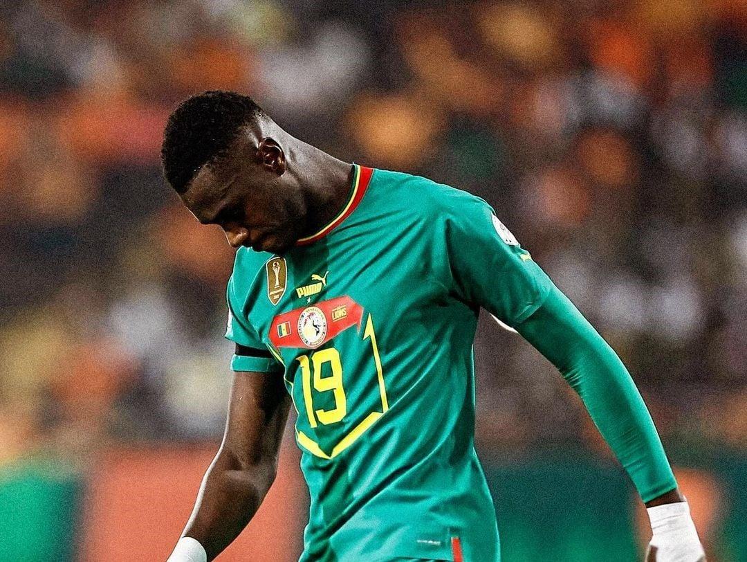 Équipe nationale : Moussa Niakhaté forfait pour Sénégal - Comores, le défenseur quitte le rassemblement