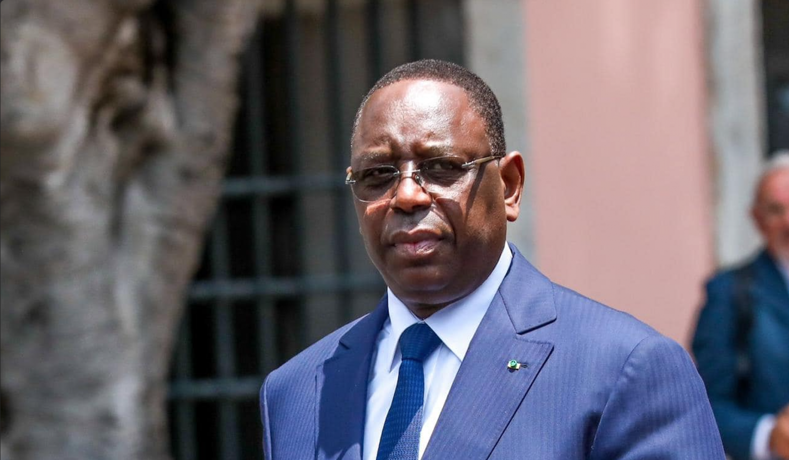 Décès de Khar Mbaye Madiaga : Macky Sall rend hommage à une « voix chaude et mélodieuse »!