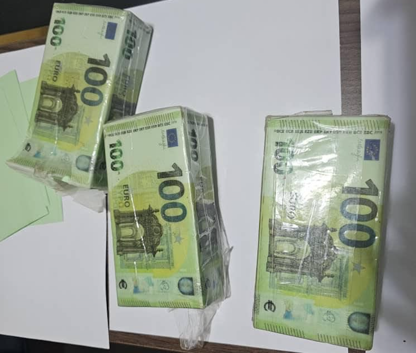 Plus de 2,2milliards en faux billets : La grosse prise de la Douane