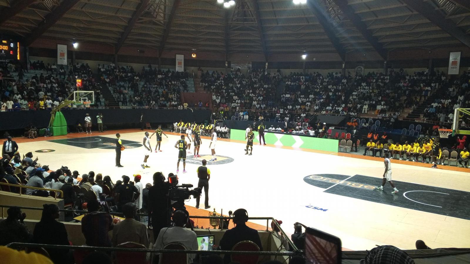 Basket (H) : le Duc s\'adjuge la Coupe Saint-Michel devant Ville de Dakar 