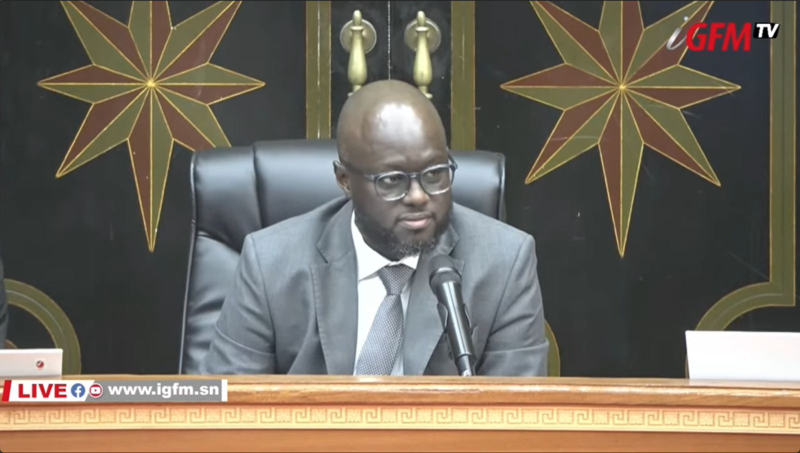 DIRECT - Suivez la plénière sur la modification du règlement intérieur de l\'Assemblement