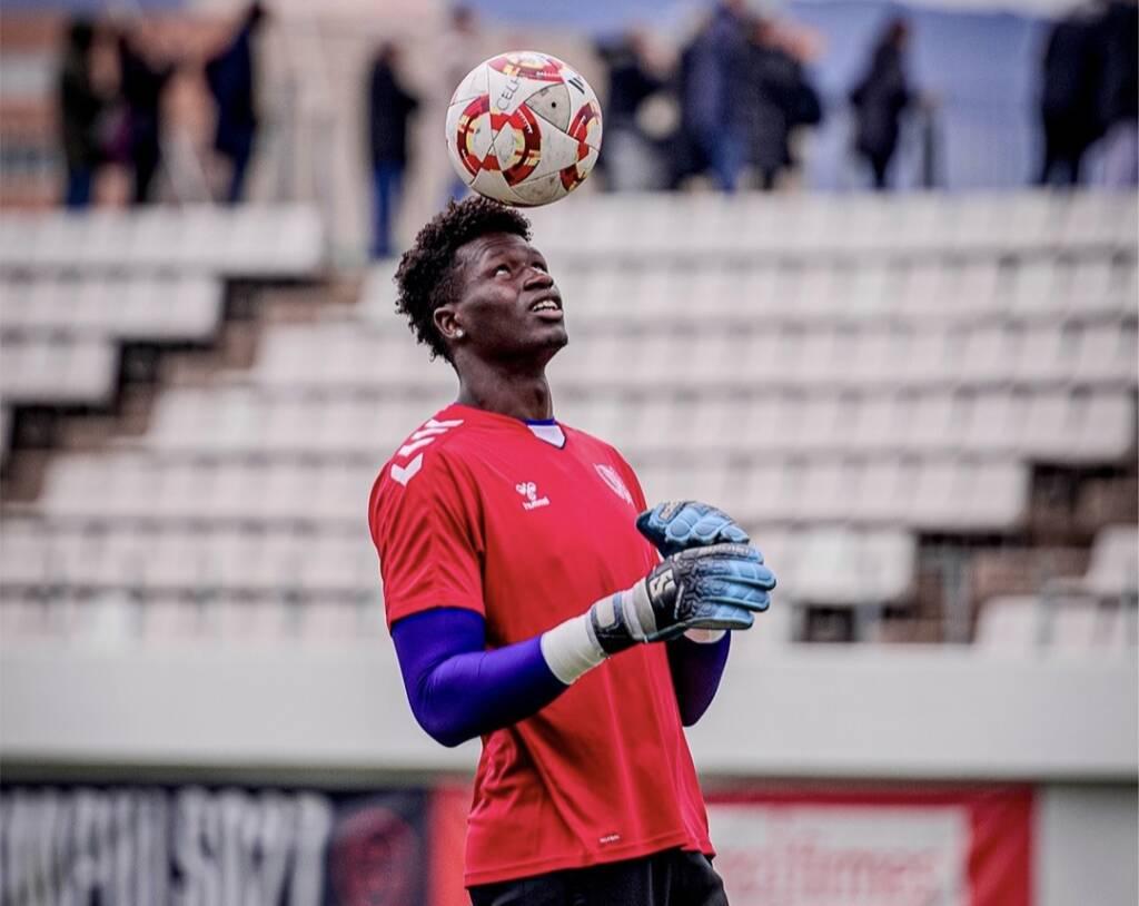 Mercato : Après Pape GUEYE, Villarreal veut s’offrir le Sénégalais “plus grand gardien d’Espagne”
