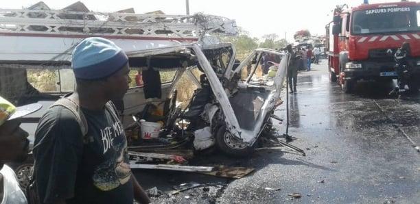 Accident mortel à Kaolack : un minibus percute un camion en stationnement  