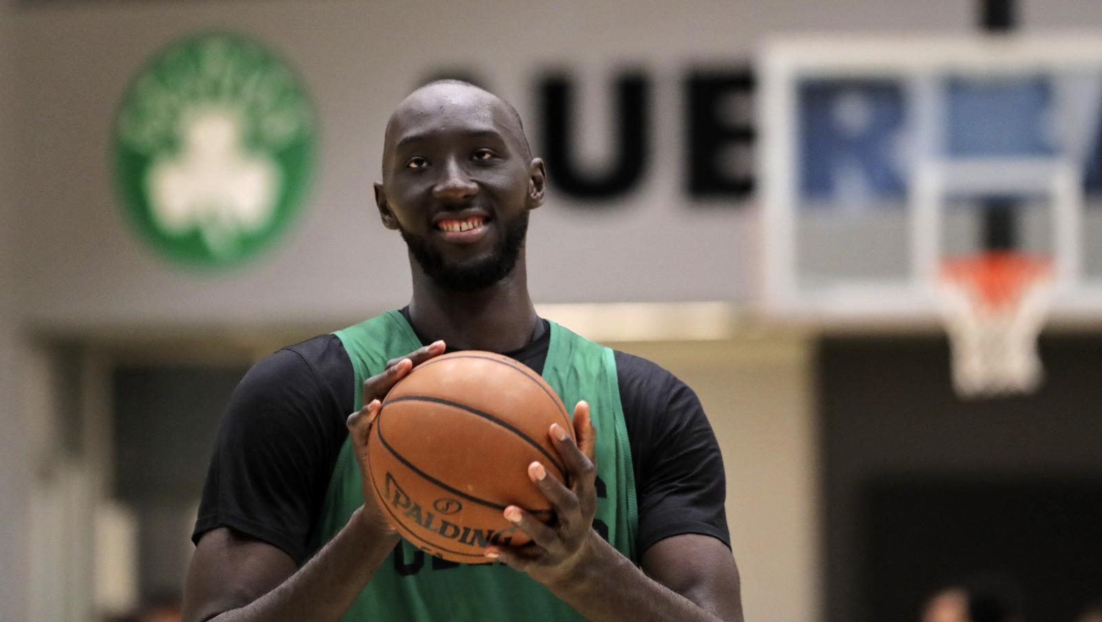 Préparation Afrobasket masculin : Tacko FALL parmi les 15 Lions présélectionnés par Desagana 