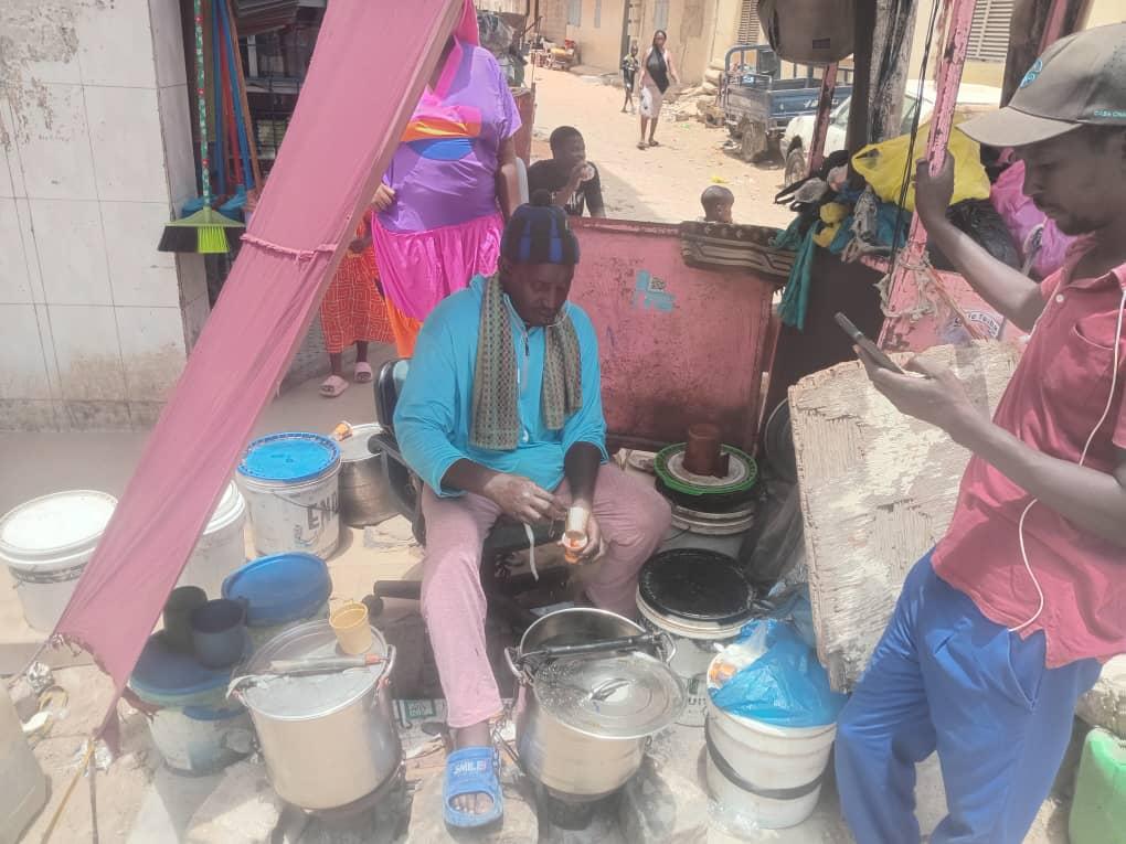 Bada Café, le roi du Café Touba à Grand Yoff