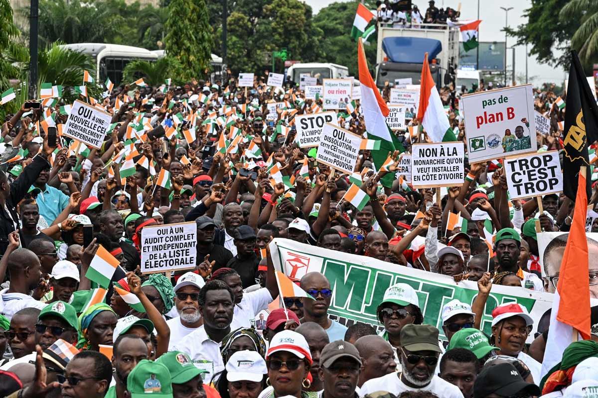 Présidentielle ivoirienne : 60 dossiers de candidature déposés