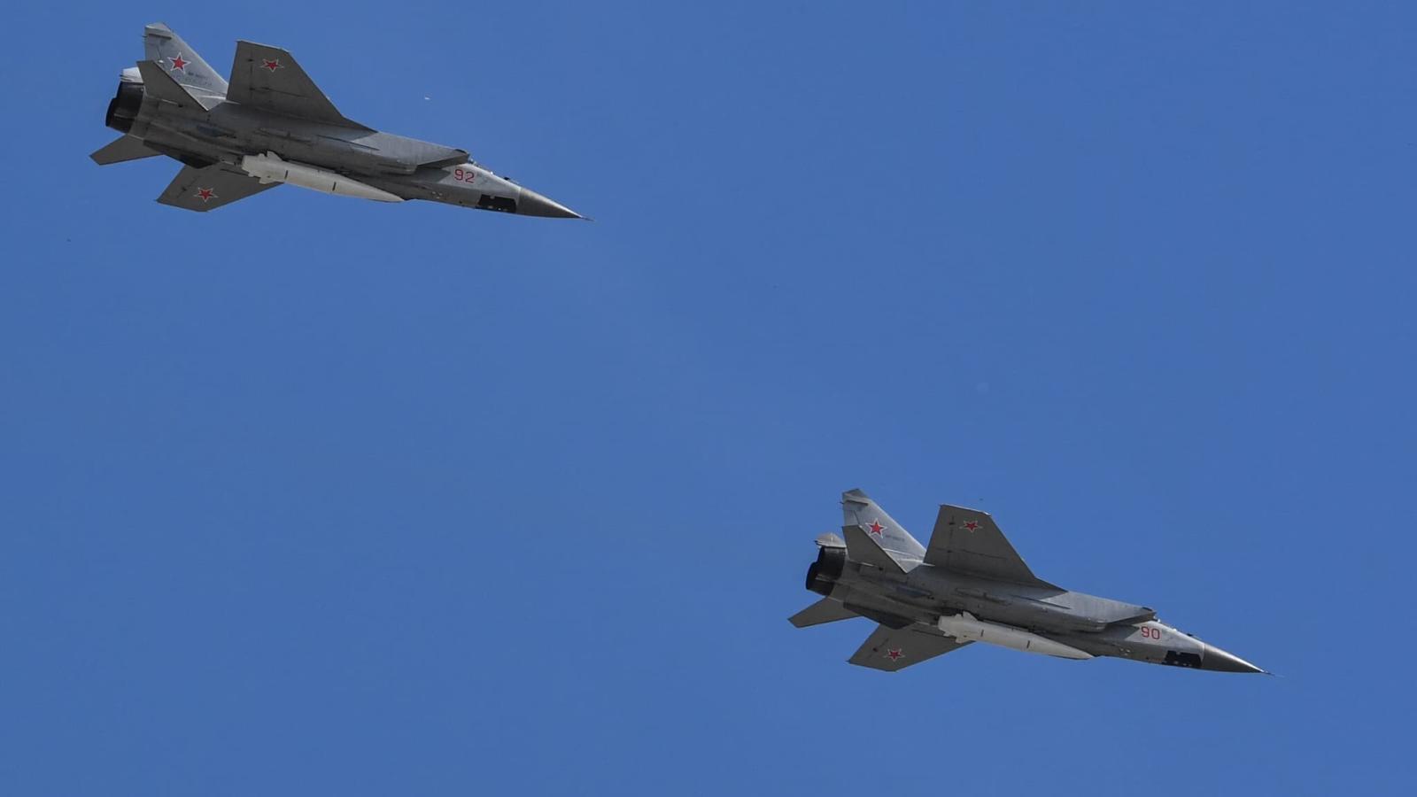 L\'Estonie dénonce une violation «sans précédent» de son espace aérien par trois avions de combat russes