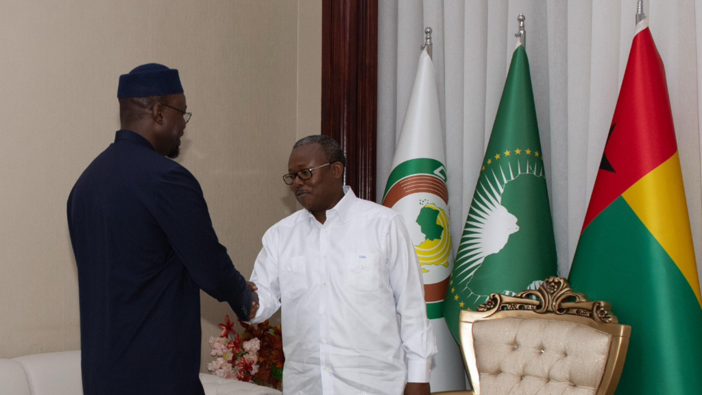 Ousmane Sonko dénonce une « combine » en Guinée-Bissau et appelle au respect du processus 