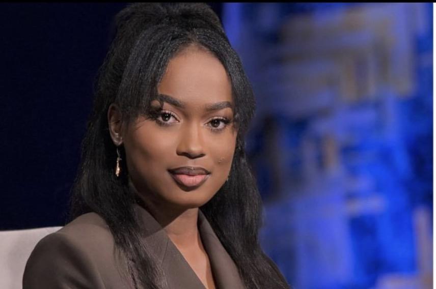 Astou Dione quitte la 2STV : une page se tourne pour la journaliste vedette