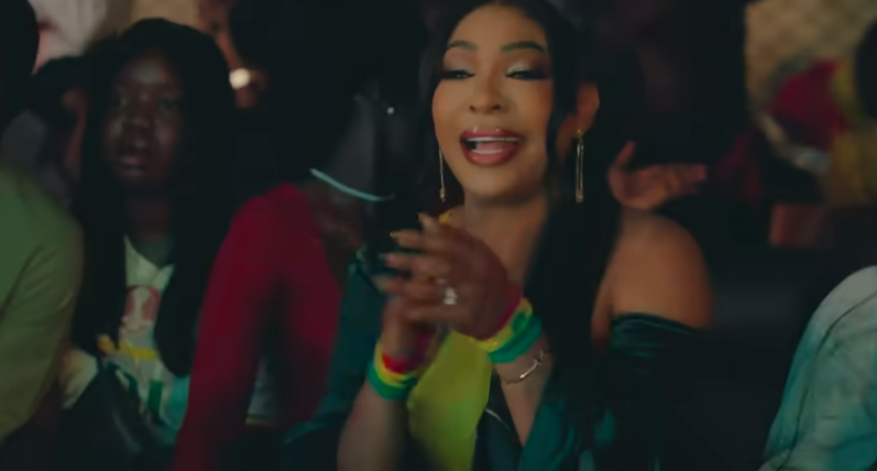 « Étoile bi » : Viviane Chidid galvanise les Lions dans son nouveau Live Legend Act 3