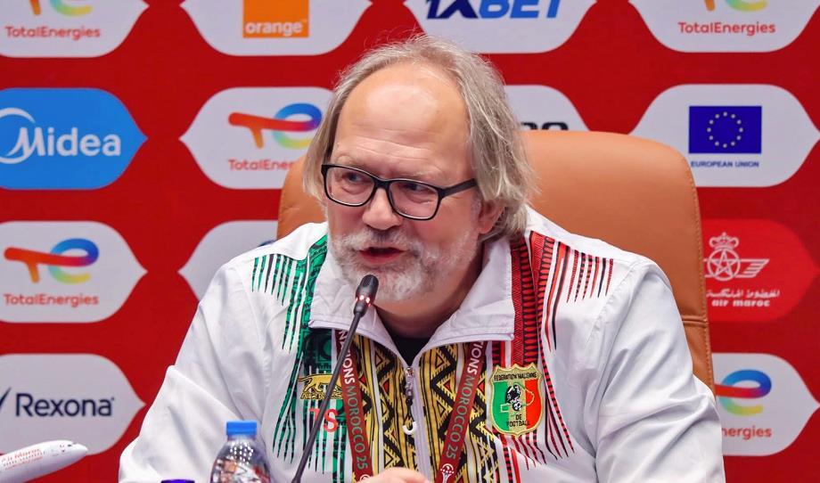 Contre le Sénégal, «ce sera une «guerre» pas facile» (Tom Saintfiet, coach du Mali)