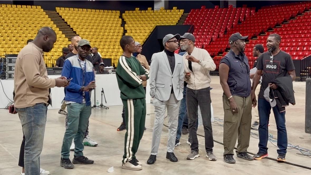 Surprise au Dakar Arena : Youssou Ndour inspecte les préparatifs du Grand Bal