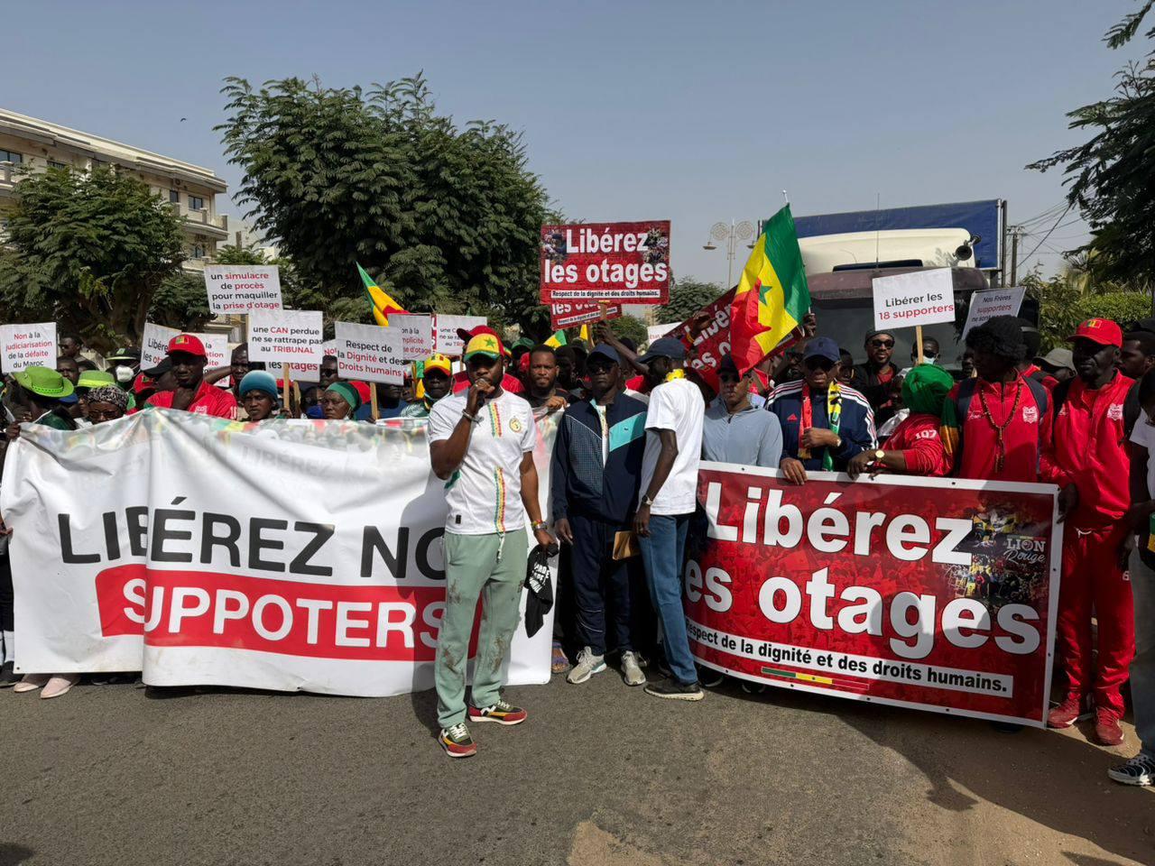 Marche pacifique à Dakar : Le Sénégal exige la libération des «otages» détenus au Maroc