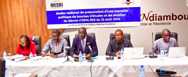 Réforme des bourses universitaires: le ministère rassure, « aucune réduction n’est envisagée »