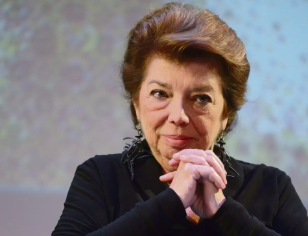 De Beyrouth à Paris, la première femme à avoir porté la voix officielle de la Palestine a tiré sa révérence