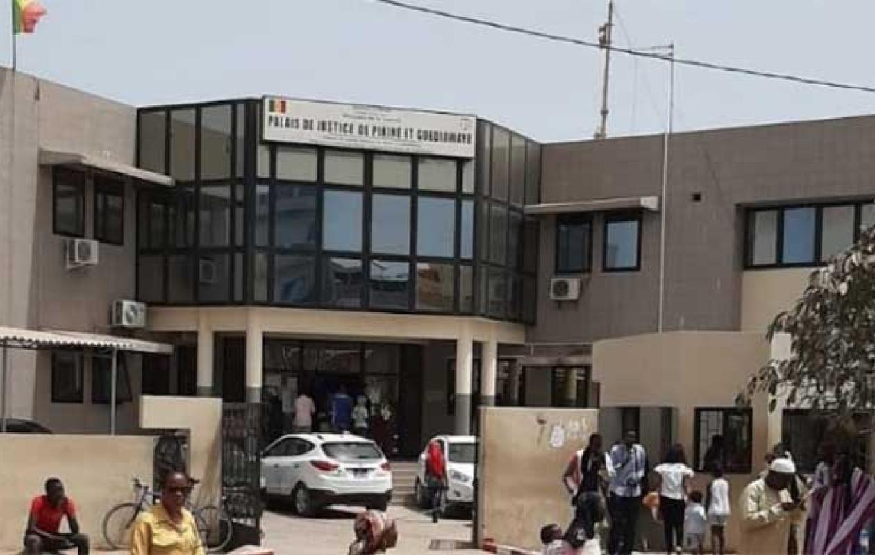Verdict de fer à Pikine-Guédiawaye : 5 ans de prison ferme et 3 millions d’amende pour deux homosexuels