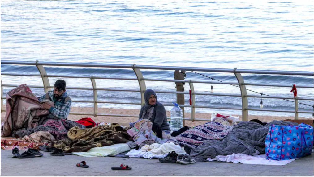 Israël mène des frappes au Liban, 100 000 nouveaux déplacés en 24 heures