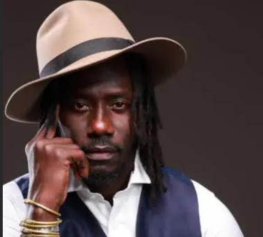 Carlou D dénonce la décision de la Caf : \