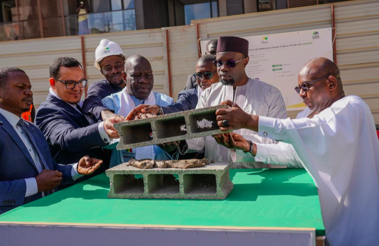 Soutien aux Daara : Le PM Ousmane Sonko pose la première pierre de l’immeuble Waqf Public