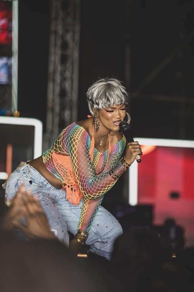 Le T-shirt de Ouly : JAMRA dément les allégations de LGBT 