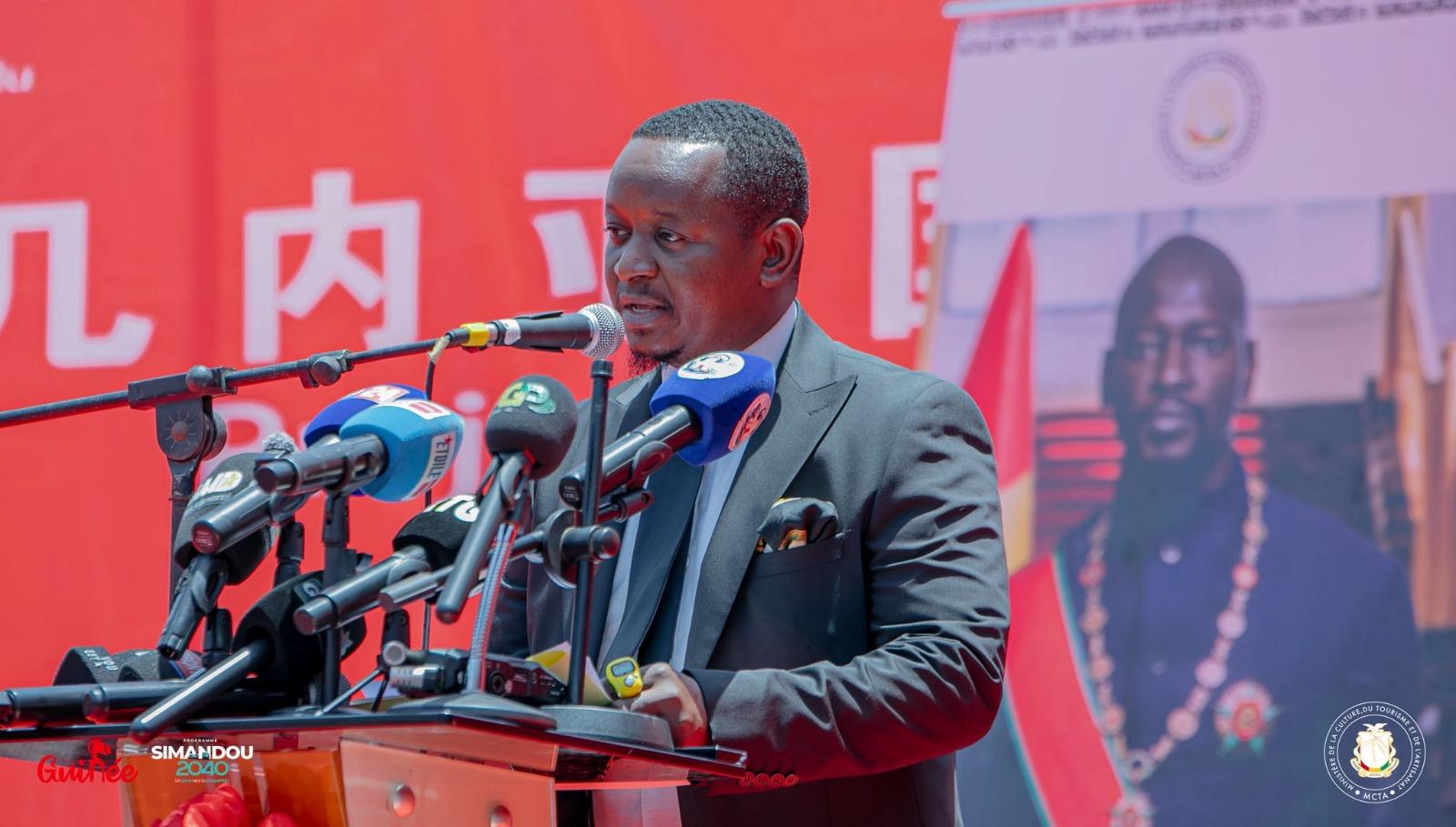 Nous entendons quand même certaines critiques à propos de la gouvernance en Guinée. 