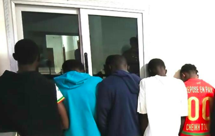Affaire des prévenus homosexuel: le cap des 100 arrestations franchi, le téléphone d\'Ass Dione accable le fils d\'un marabout 