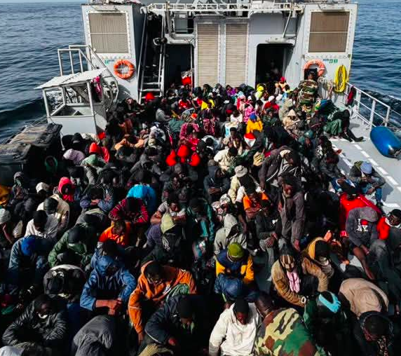 Saint-Louis : la Marine nationale porte secours à 429 candidats à l’émigration irrégulière