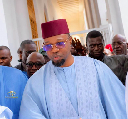 Tabaski 2026 : Ousmane Sonko très remarqué à la prière de Massalikoul Jinaan