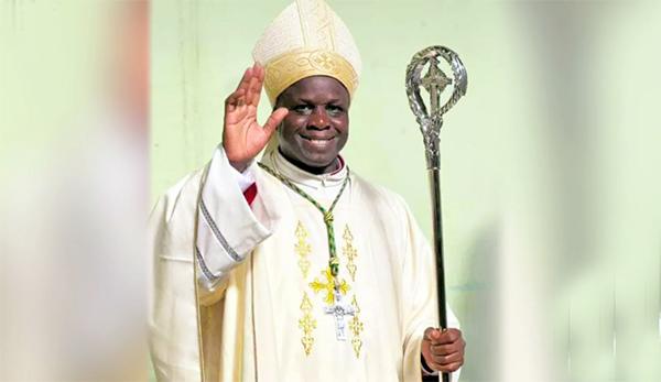 Mgr Jean Baptiste Valter Manga, l’universitaire appelé à conduire le diocèse de la Casamance
