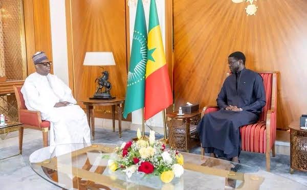 Journée nationale du dialogue : Diomaye Faye reçoit Pathé Seck, Makhtar Cissé et Moustapha Niasse au Palais