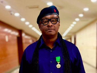 Awadi fait Officier de l’Ordre National du Lion : \