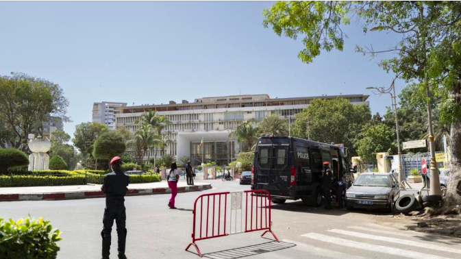Arrestation de Thierno Bocoum et cie : Khalifa Sall dénonce une « dérive autoritaire » et exige leur libération immédiate