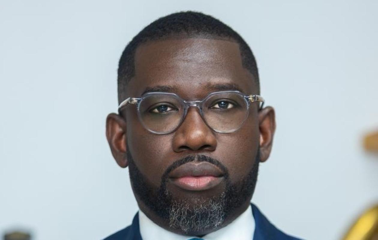 FBNBank Sénégal : Omar Dioum quitte la banque après avoir transformé l’institution et marqué toute une génération