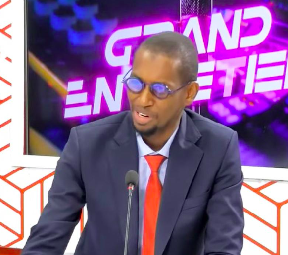 CRISE AU SOMMET DE L\'ETAT : Le capitaine Touré charge Sonko  