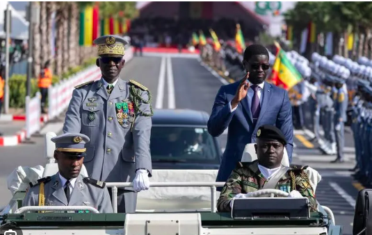ARMEE SENEGALAISE - Vaste réaménagement au sommet