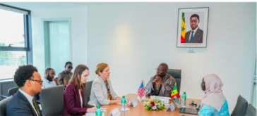 Partenariat technologique Sénégal-USA : Rencontre stratégique entre Jennifer Davis Paguada et le ministre Samba Diouf