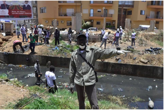 Drame à Ngor : Un jeune homme retrouvé mort dans le canal à ciel ouvert
