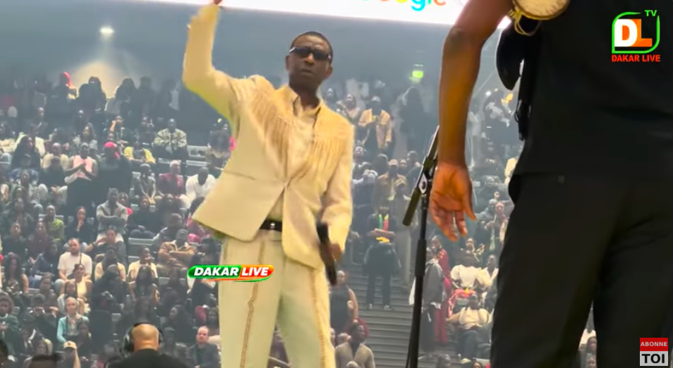 Coup de théâtre à l'Accor Arena : Temps limite atteint à Bercy, Youssou Ndour refuse de quitter la scène  