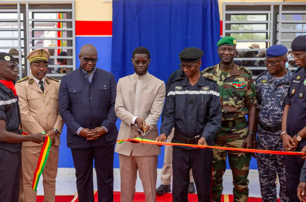 Diamniadio- Le Président Bassirou Diomaye Faye inaugure la caserne de la 15e Compagnie d\'incendie et de secours