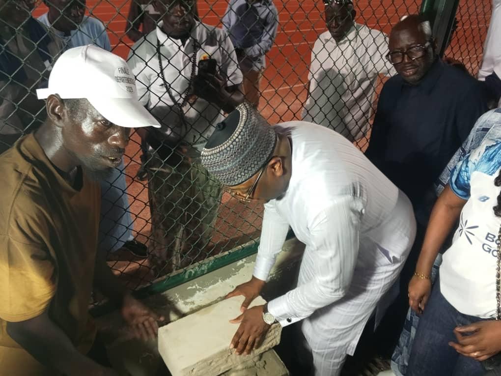 Stade Lamine Guèye : le président Bengeloune pose la première pierre de la deuxième tribune